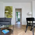 Citycentral 2 Bedroom Flat Near Main Station Apartman Zürich