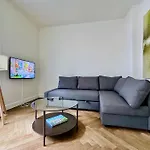 Citycentral 2 Bedroom Flat Near Main Station
