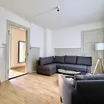 Citycentral 2 Bedroom Flat Near Main Station Apartman Zürich