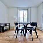 Citycentral 2 Bedroom Flat Near Main Station Apartman *
