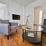 Citycentral 2 Bedroom Flat Near Main Station Apartman *