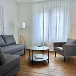 Citycentral 2 Bedroom Flat Near Main Station * Zürich
