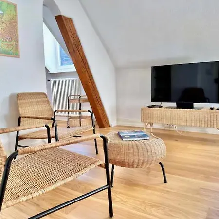 Citycentral 2 Bedroom Flat Near Main Station