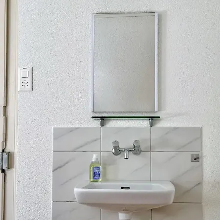 Citycentral 2 Bedroom Flat Near Main Station Zurigo