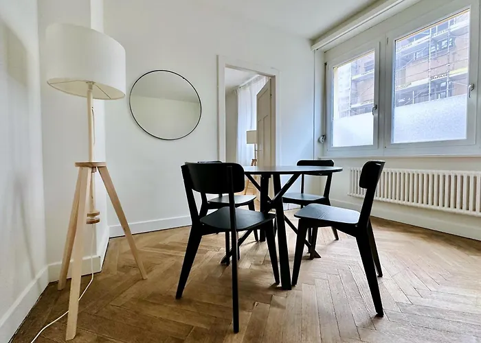 Citycentral 2 Bedroom Flat Near Main Station * Zürich