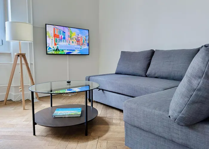 Апартаменты Citycentral 2 Bedroom Flat Near Main Station *