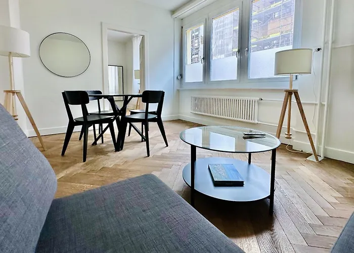 Citycentral 2 Bedroom Flat Near Main Station *