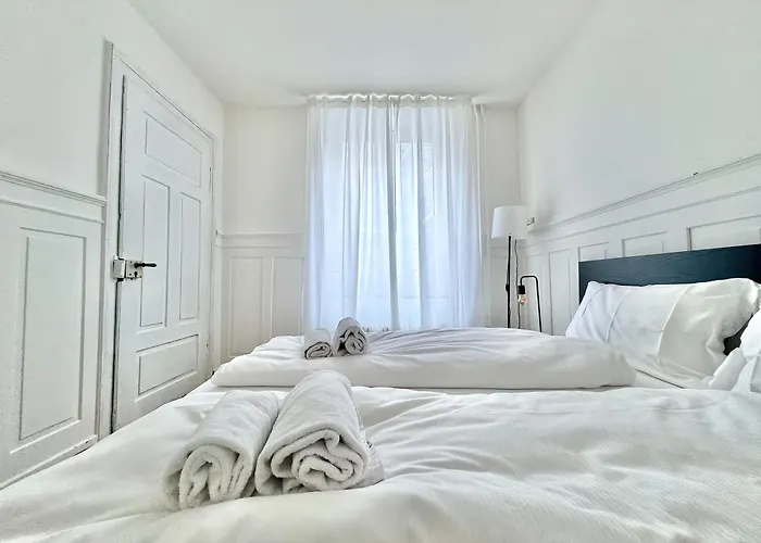 Citycentral 2 Bedroom Flat Near Main Station Zürich