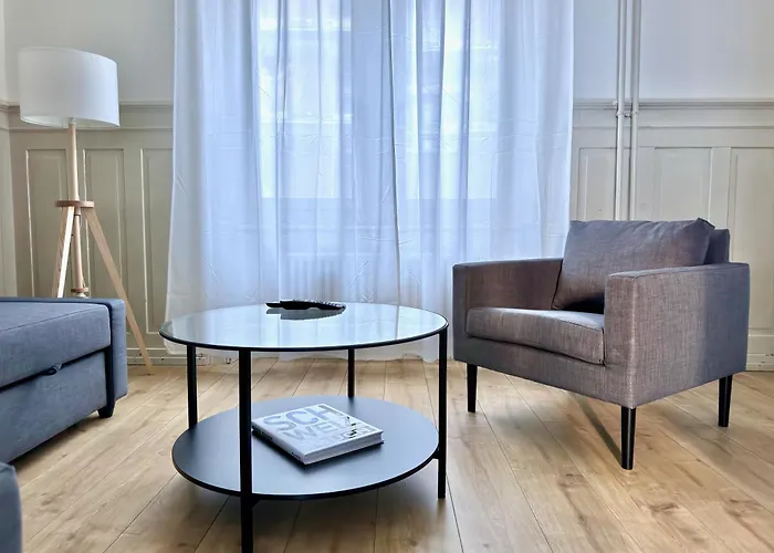 Citycentral 2 Bedroom Flat Near Main Station Апартаменты