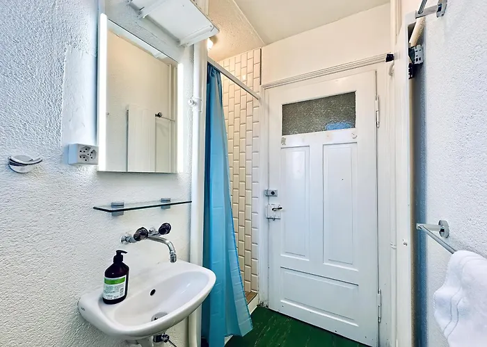 Citycentral 2 Bedroom Flat Near Main Station * Zürich