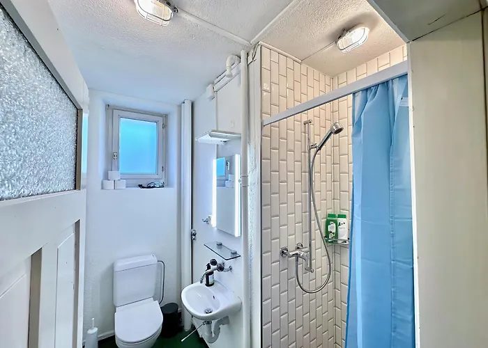 Апартаменты Citycentral 2 Bedroom Flat Near Main Station