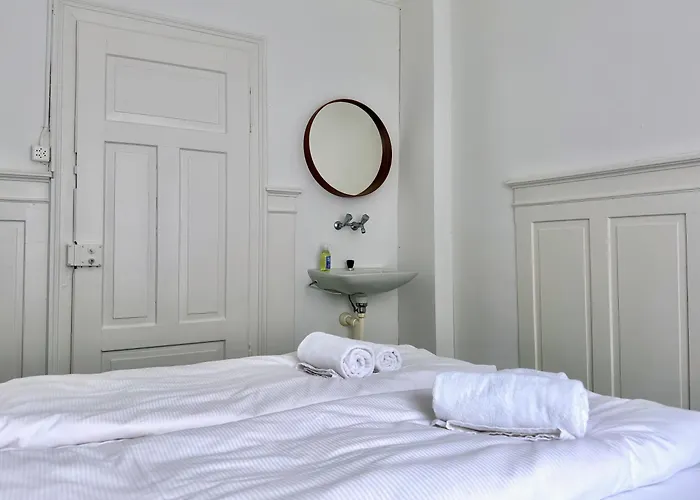 Citycentral 2 Bedroom Flat Near Main Station Lejlighed Zürich