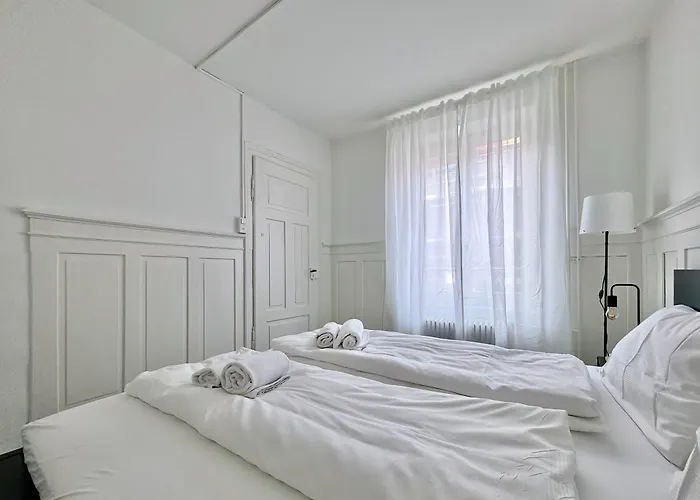 Citycentral 2 Bedroom Flat Near Main Station Апартаменты *