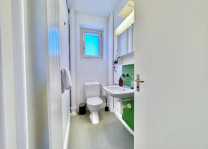 Апартаменты Citycentral 2 Bedroom Flat Near Main Station *