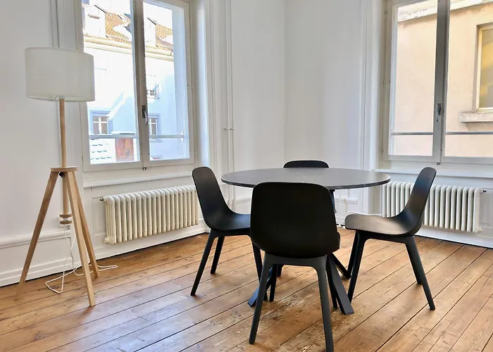 Citycentral 2 Bedroom Flat Near Main Station *