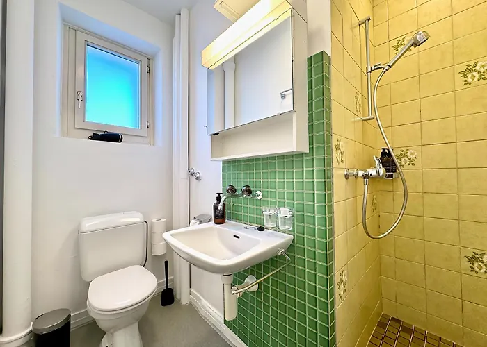 Citycentral 2 Bedroom Flat Near Main Station Lejlighed