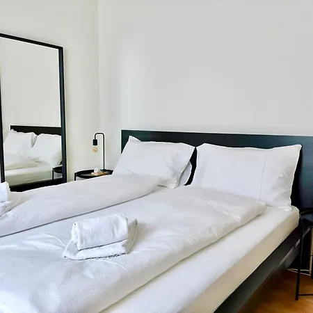 Citycentral 2 Bedroom Flat Near Main Station *