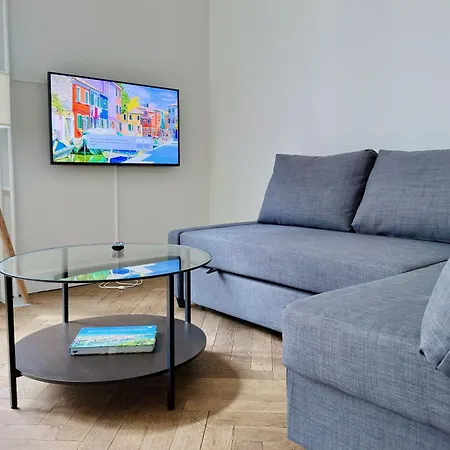 Apartment Citycentral 2 Bedroom Flat Near Main Station *