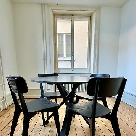 公寓 Citycentral 2 Bedroom Flat Near Main Station *