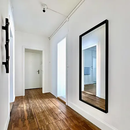 Citycentral 2 Bedroom Flat Near Main Station ציריך