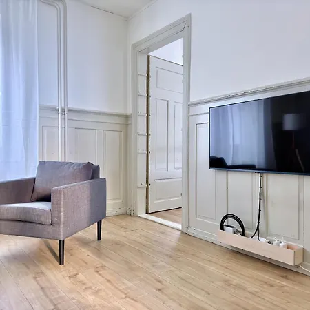 Apartment Citycentral 2 Bedroom Flat Near Main Station