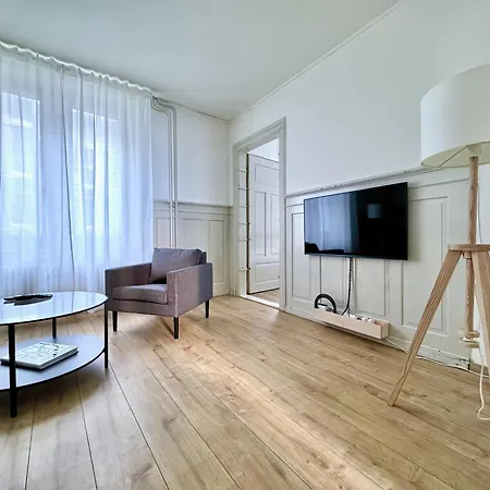 Citycentral 2 Bedroom Flat Near Main Station 公寓