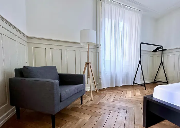 Citycentral 2 Bedroom Flat Near Main Station Daire *