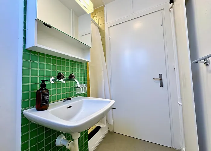 Citycentral 2 Bedroom Flat Near Main Station *