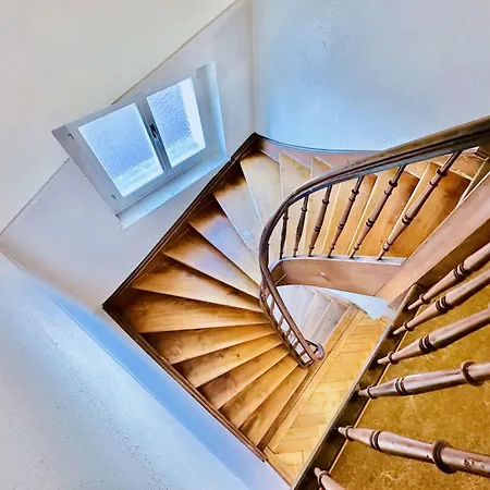 Apartment Citycentral 2 Bedroom Flat Near Main Station