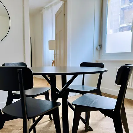 Citycentral 2 Bedroom Flat Near Main Station Apartment