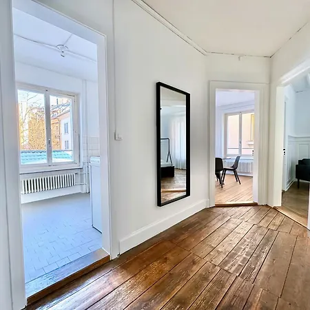 Citycentral 2 Bedroom Flat Near Main Station Zürich