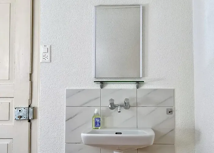 Citycentral 2 Bedroom Flat Near Main Station Zürich